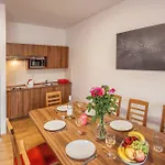 Vojteska Apartment *